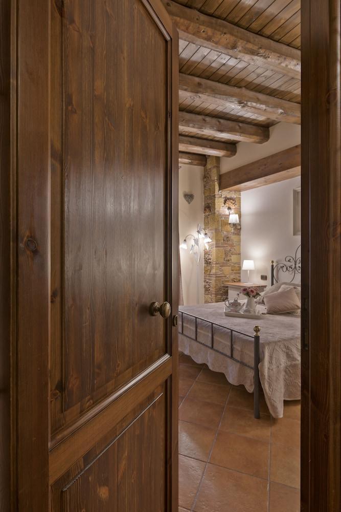 B&B Le Oasi テッラジーニ エクステリア 写真